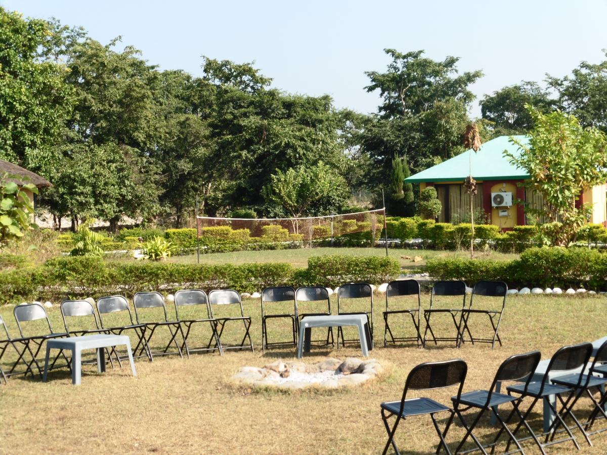 Tusk And Roar Corbett Resort Dhela Extérieur photo