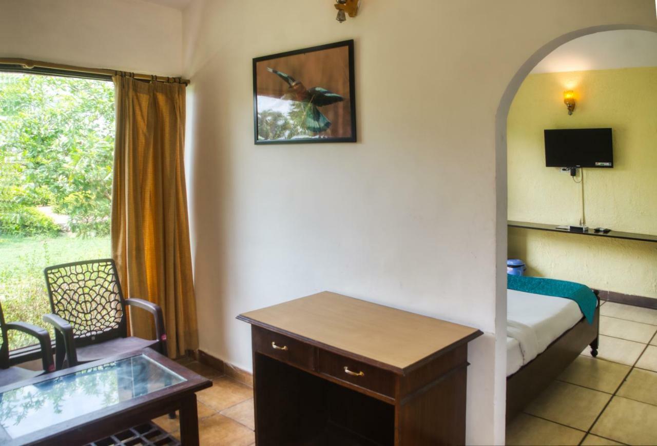 Tusk And Roar Corbett Resort Dhela Extérieur photo